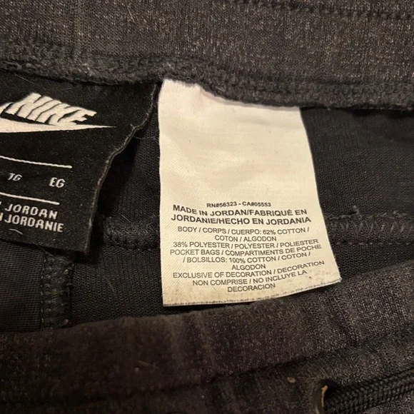 Nike Men's Black Jogger Pants with pockets - size XL - Picture 9 of 9